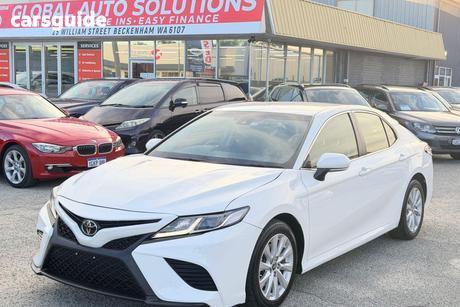 White 2018 Toyota Camry Sedan ASCENT