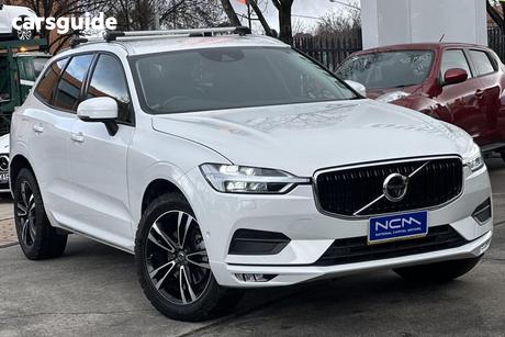 White 2018 Volvo XC60 Wagon D4 Momentum