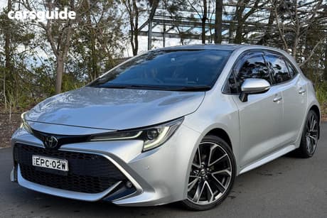 Silver 2020 Toyota Corolla Hatchback Zr