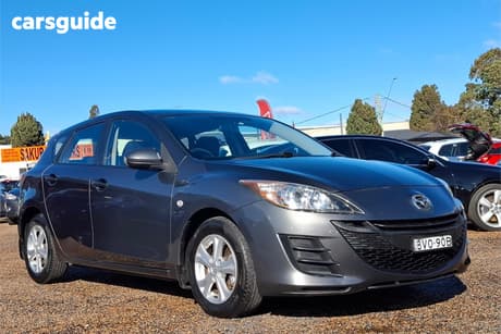 Grey 2011 Mazda 3 Hatchback Neo