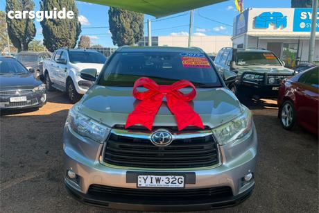 Silver 2015 Toyota Kluger Wagon Grande (4X4)