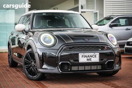Black 2023 Mini Cooper Hatchback S Classic 5D Hatch