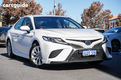 White 2018 Toyota Camry Sedan Ascent Sport (Hybrid)