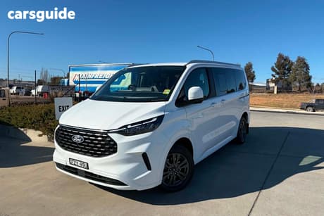 White 2025 Ford Tourneo Custom Wagon Titanium X (Swb)