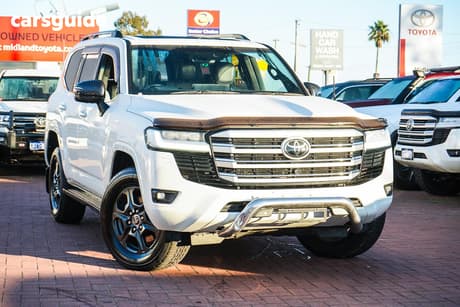 White 2022 Toyota Landcruiser Wagon Lc300 Sahara (4X4)