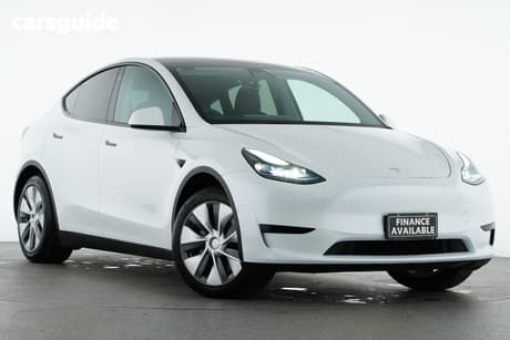 White 2023 Tesla Model Y Wagon Rear-Wheel Drive