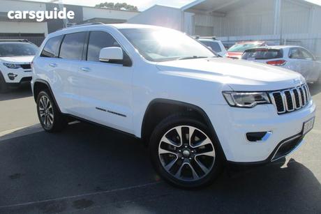 White 2017 Jeep Grand Cherokee Wagon Limited (4X4)
