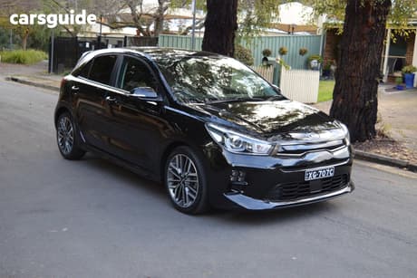 Black 2020 Kia RIO Hatchback Gt-Line