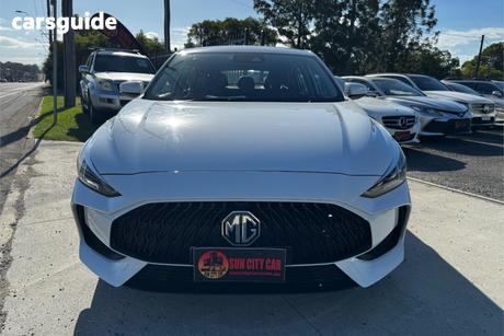 White 2023 MG MG5 Sedan Vibe