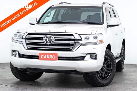 White 2017 Toyota Landcruiser Wagon Sahara (4X4)
