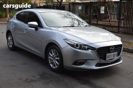 Silver 2016 Mazda 3 Hatchback Maxx
