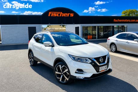 White 2018 Nissan Qashqai Wagon Ti