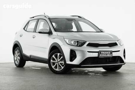 Silver 2024 Kia Stonic Wagon S