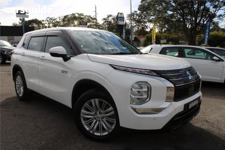 White 2023 Mitsubishi Outlander Wagon Phev Es 5 Seat (Awd)