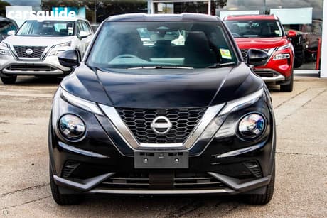 Black 2025 Nissan Juke Hatchback St