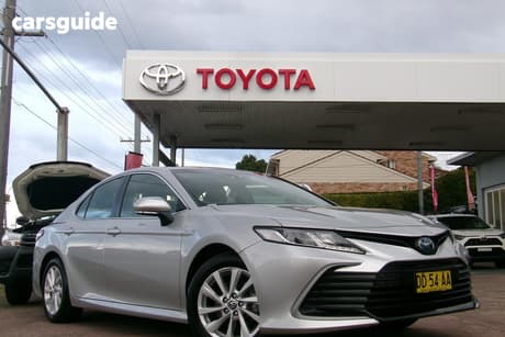 Silver 2021 Toyota Camry Sedan Ascent