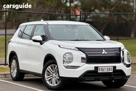 White 2024 Mitsubishi Outlander Wagon Es 5 Seat (2Wd)