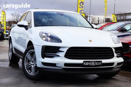 White 2019 Porsche Macan Wagon