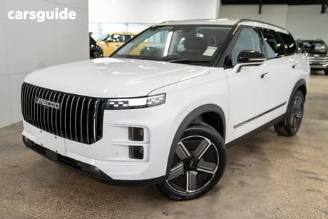 White 2026 Jaecoo J7 Wagon Track