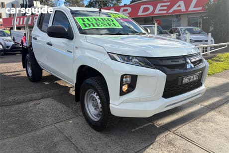 White 2019 Mitsubishi Triton Double Cab Chassis Glx (4X4)