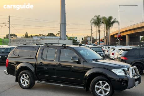 Black 2014 Nissan Navara Dual Cab Pick-up St (4X4)