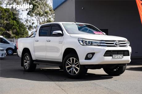 White 2016 Toyota Hilux Dual Cab Utility Sr5 (4X4)