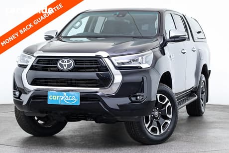Black 2022 Toyota Hilux Double Cab Pick Up Sr5 + Premium Interior (4X4)