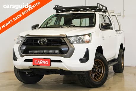 White 2022 Toyota Hilux Double Cab Pick Up Sr (4X4)