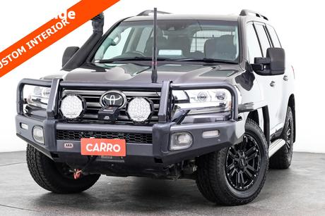 Grey 2018 Toyota Landcruiser Wagon Sahara (4X4)