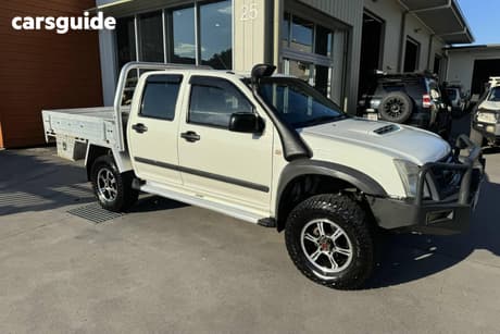 White 2009 Isuzu D-MAX Crew Cab Chassis Sx (4X4)