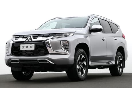 Silver 2024 Mitsubishi Pajero Sport Wagon Gls (4Wd) 7 Seat