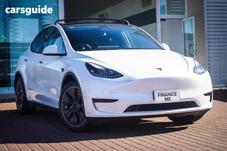 White 2023 Tesla Model Y Wagon Rear-Wheel Drive