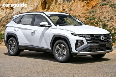 White 2026 Hyundai Tucson Wagon Hybrid (Fwd)