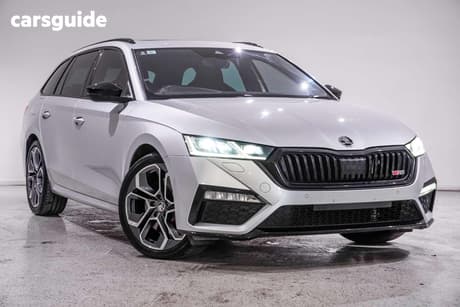 Silver 2021 Skoda Octavia Wagon Rs