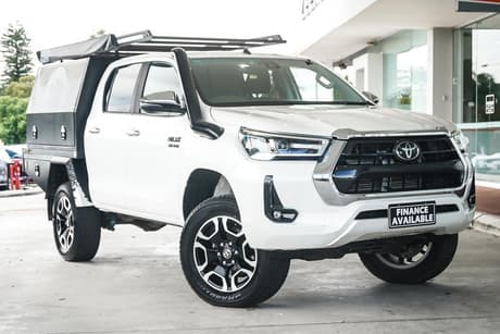 2021 Toyota Hilux Double Cab Pick Up Sr5 (4X4)