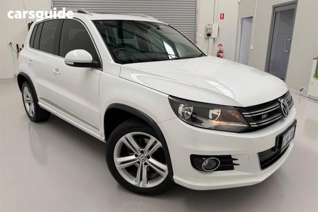 White 2015 Volkswagen Tiguan Wagon 155 Tsi R-Line (4X4)