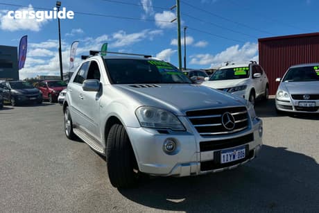 Silver 2010 Mercedes-Benz ML350 Wagon Cdi (4X4)