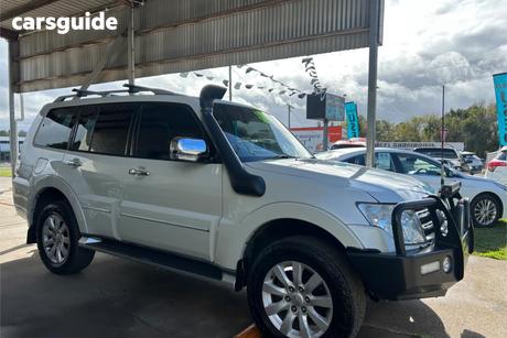 White 2010 Mitsubishi Pajero Wagon Exceed Lwb (4X4)