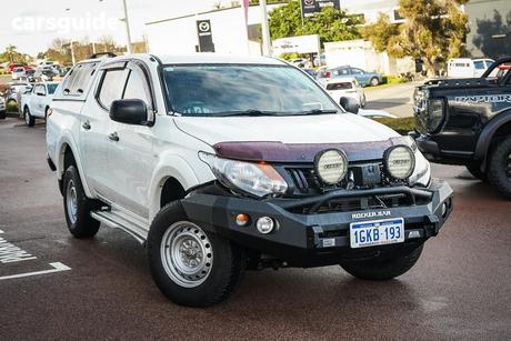 White 2017 Mitsubishi Triton Dual Cab Utility Glx (4X4)