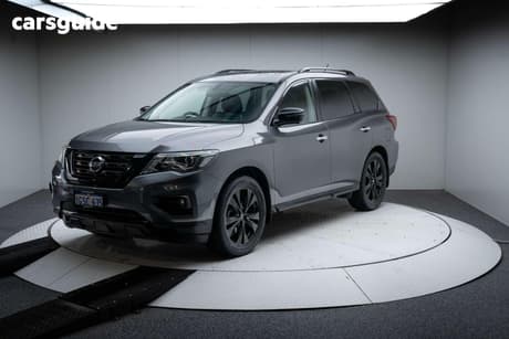 Grey 2018 Nissan Pathfinder Wagon St-L (4X2) N-Sport