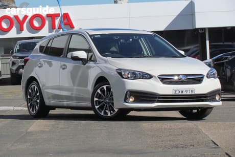 White 2023 Subaru Impreza Hatchback 2.0I Premium (Awd)