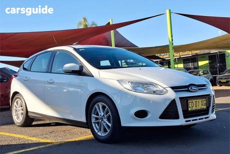 White 2014 Ford Focus Hatchback Ambiente