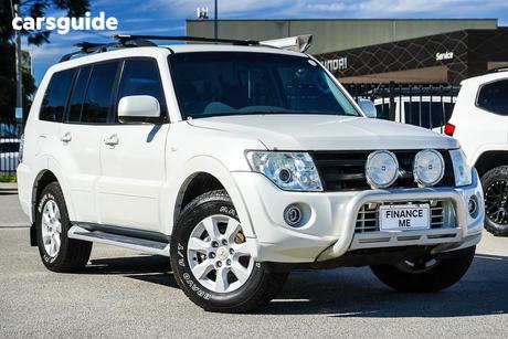 White 2012 Mitsubishi Pajero Wagon Glx Lwb (4X4)