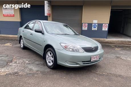 Green 2003 Toyota Camry Sedan Altise