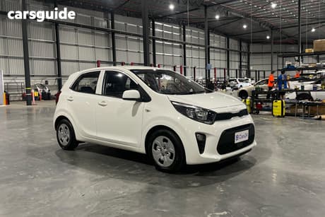 White 2023 Kia Picanto Hatchback S (Pe)