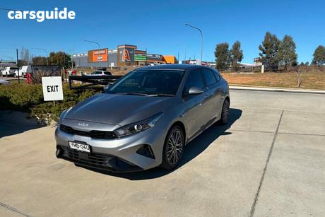 Grey 2022 Kia Cerato Hatchback Sport+