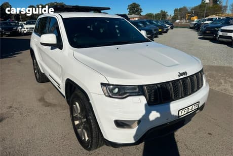 White 2017 Jeep Grand Cherokee Wagon 75Th Anniversary (4X4)