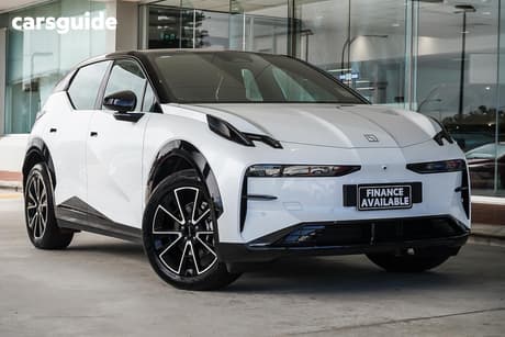 White 2024 Zeekr X Wagon (Rwd)