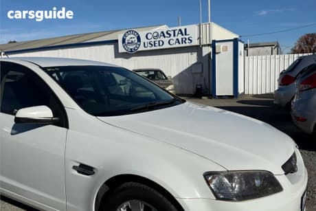 White 2006 Holden Commodore Sedan Omega V