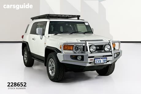 White 2012 Toyota FJ Cruiser Wagon